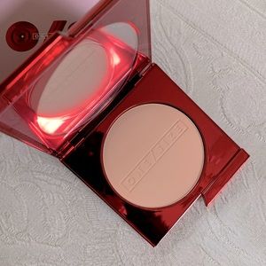 One/Size O/S Turn Up The Base Powder Foundation in Medium 3 BNIB